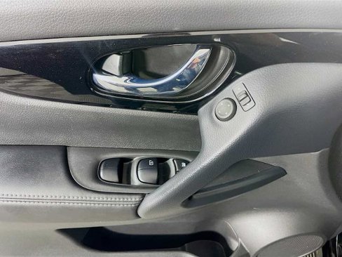 Certified 2020 Nissan Rogue Sport SV image 15