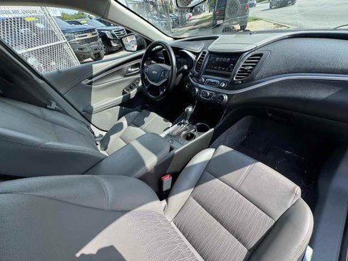 Used 2019 Chevrolet Impala LT image 24
