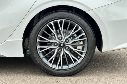 Used 2023 Kia Forte GT-Line w/ GT-Line Technology Package image 35