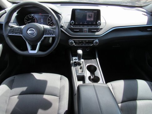 Used 2021 Nissan Altima 2.5 SV image 9