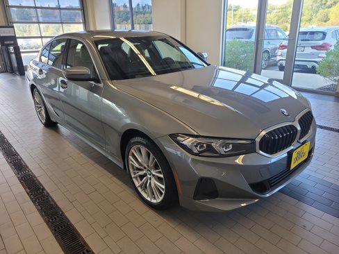 Used 2023 BMW 330i xDrive Sedan w/ Driving Assistance Package image 3