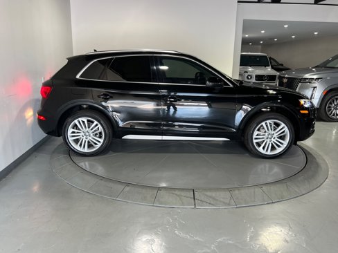 Used 2018 Audi Q5 Prestige w/ Prestige Package image 6