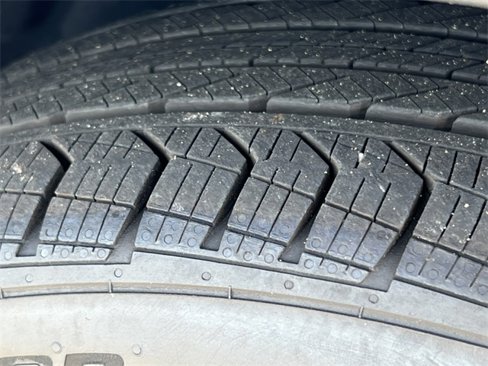 Used 2017 Ford Escape Titanium image 8