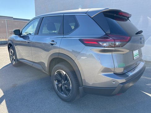 New 2026 Nissan Rogue SV image 4