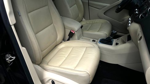 Used 2013 Volkswagen Tiguan SEL image 42