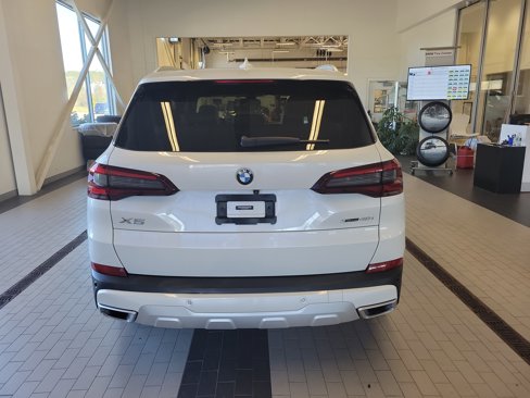 Used 2021 BMW X5 xDrive40i w/ Convenience Package image 6