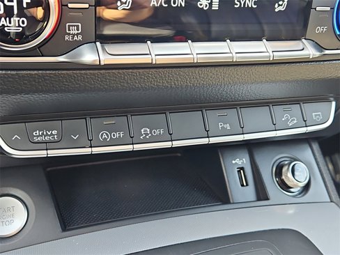 Used 2020 Audi Q5 2.0T Premium w/ Titanium Sport Package image 17