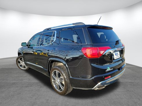 Used 2019 GMC Acadia Denali image 7