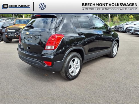 Used 2022 Chevrolet Trax LS w/ Tint and Cruise Package image 7