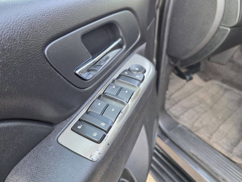 Used 2010 Chevrolet Tahoe LS image 23