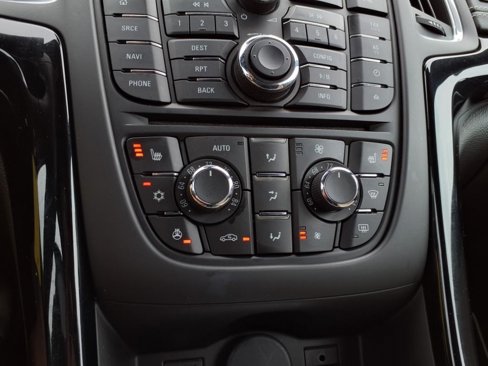 Used 2018 Buick Cascada Premium image 29