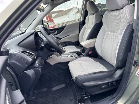 Used 2020 Subaru Forester Premium image 10