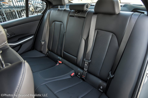 Used 2024 BMW 330i xDrive Sedan w/ Premium Package image 30
