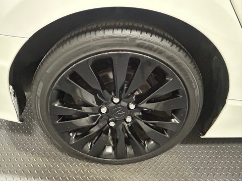 Used 2014 Acura RLX w/ Technology Package image 20