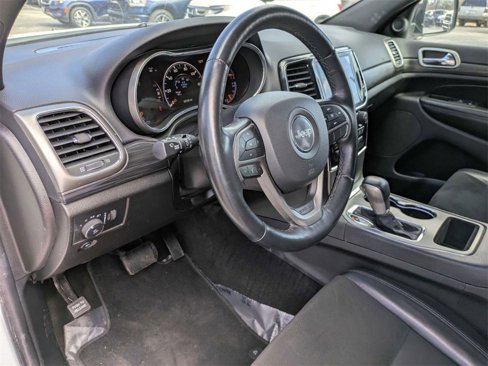 Used 2021 Jeep Grand Cherokee Laredo X image 11