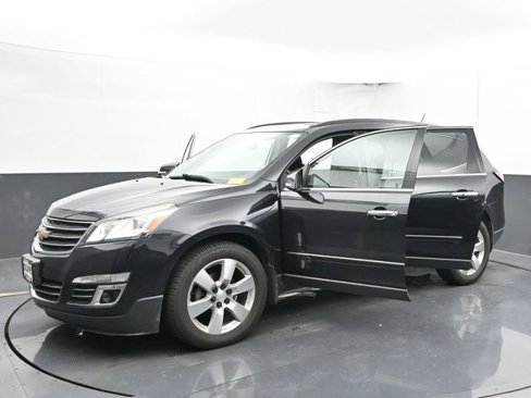 Used 2014 Chevrolet Traverse LTZ image 33