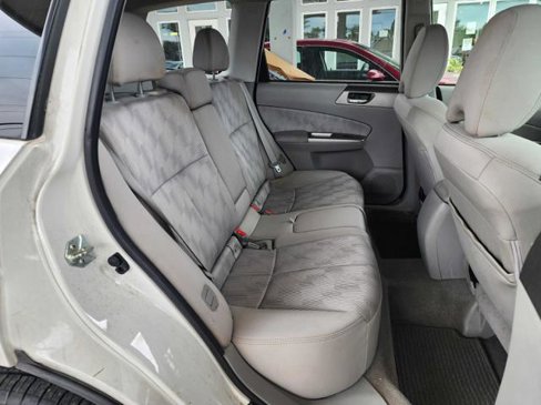 Used 2010 Subaru Forester 2.5X Premium image 16