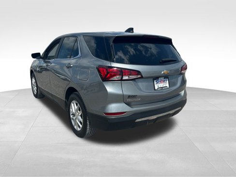 Used 2023 Chevrolet Equinox LT image 3