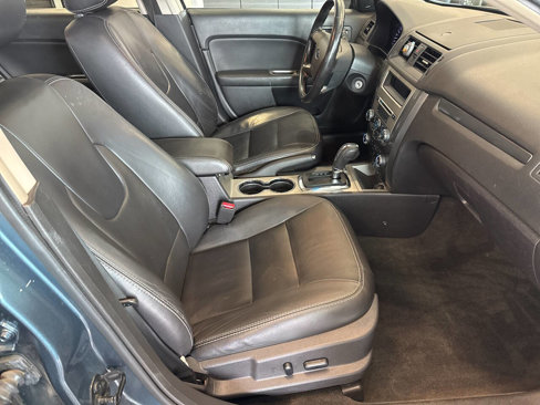 Used 2011 Ford Fusion SEL w/ 302A Rapid Spec Order Code image 39
