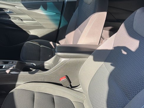 Used 2022 Chevrolet Bolt LT image 13