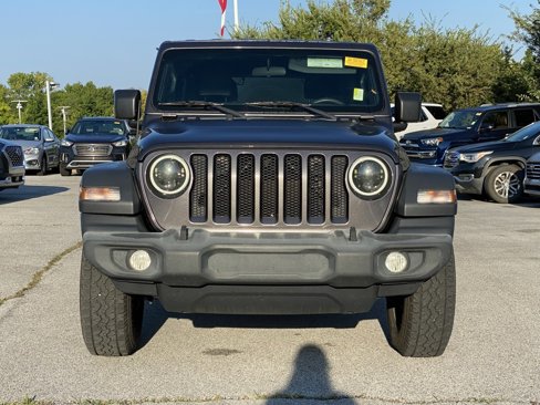 Used 2018 Jeep Wrangler Unlimited Sport image 2