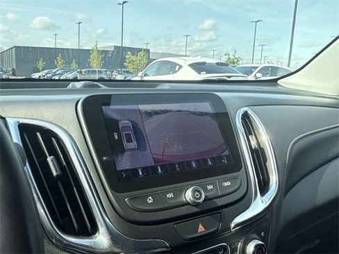 Used 2019 Chevrolet Equinox Premier image 17