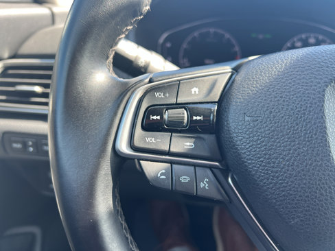 Used 2018 Honda Accord Touring image 28
