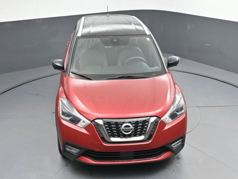 Used 2020 Nissan Kicks SR image 30
