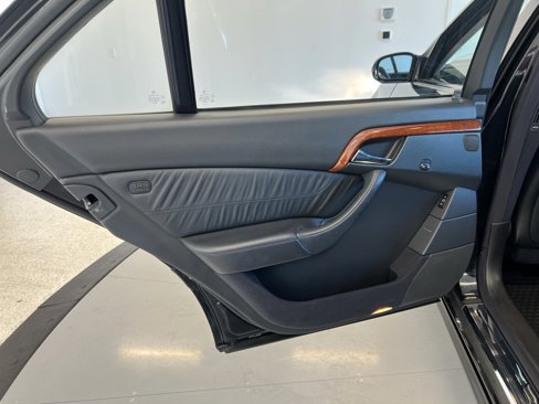 Used 2000 Mercedes-Benz S 430 image 20