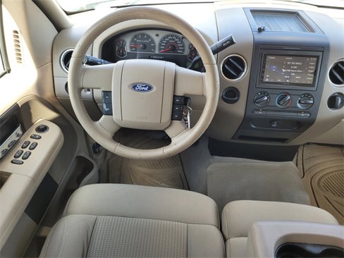 Used 2007 Ford F150 XLT image 11