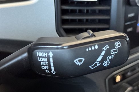 Used 2021 Volkswagen Atlas SE image 40