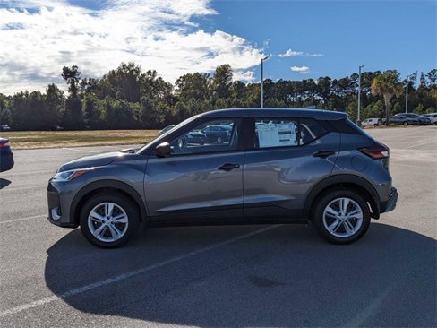 Used 2024 Nissan Kicks S image 6