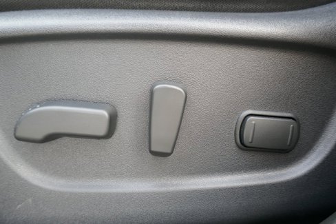 Used 2020 Nissan Rogue SV image 21
