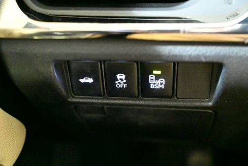 Used 2013 Toyota Avalon XLE Touring image 39