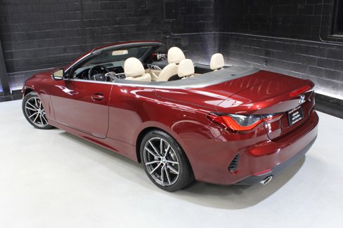 Used 2023 BMW 430i Convertible image 11