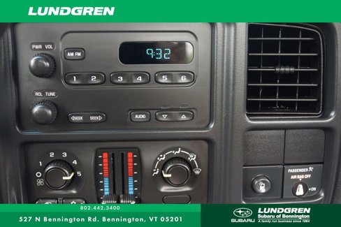 Used 2003 Chevrolet Silverado 3500 4x4 Regular Cab w/ Snow Plow Prep Package image 18