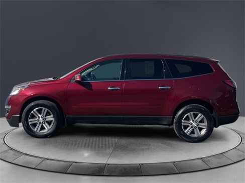 Used 2015 Chevrolet Traverse LT image 2
