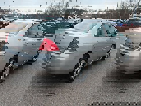 Used 2008 Chevrolet Impala LT image 8
