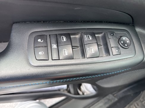 Used 2020 Jeep Grand Cherokee Laredo image 20