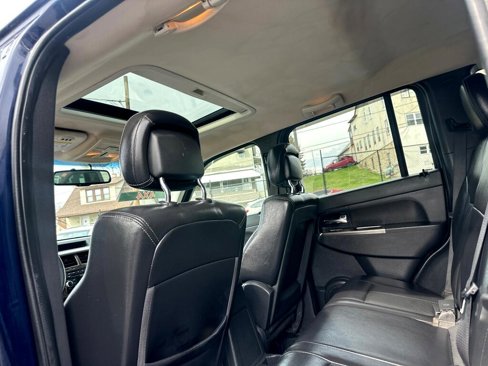Used 2012 Jeep Liberty Limited Jet image 24