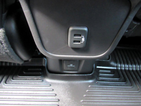 Used 2019 GMC Terrain SLT w/ Preferred Package image 32