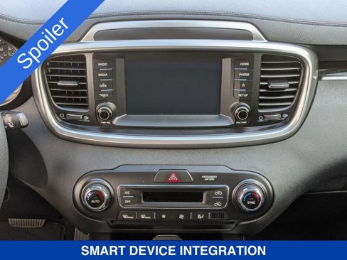 Used 2019 Kia Sorento LX image 31