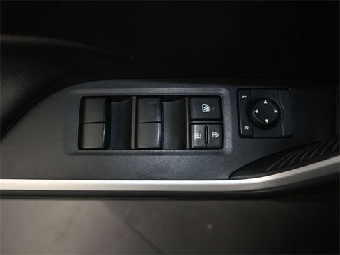 Used 2023 Toyota RAV4 LE image 12