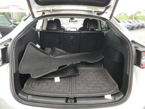 Used 2020 Tesla Model Y Long Range image 20