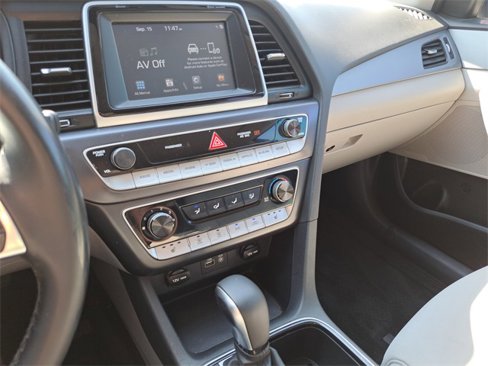 Used 2018 Hyundai Sonata SEL image 12