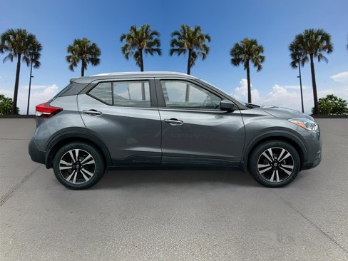 Certified 2020 Nissan Kicks SV image 4