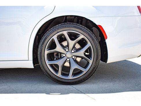 Used 2021 Chrysler 300 S image 10