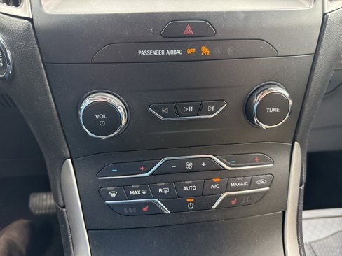 Used 2020 Ford Edge SEL w/ Cargo Accessory Package image 16