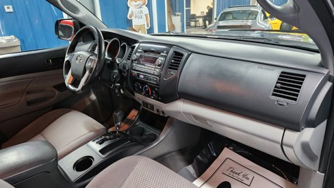 Used 2012 Toyota Tacoma 4x4 Double Cab image 11