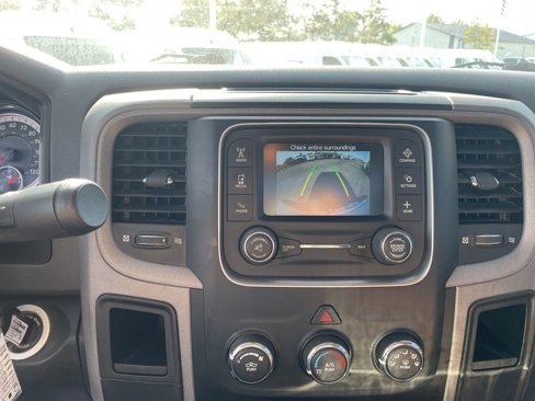 Used 2017 RAM 3500 Tradesman w/ Power & Remote Entry Group image 29